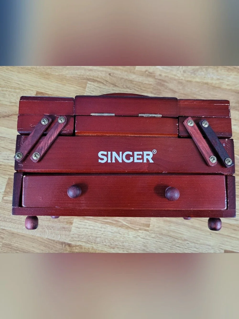 Singer Vintage Wooden Sewing Caddy in Rich Brown